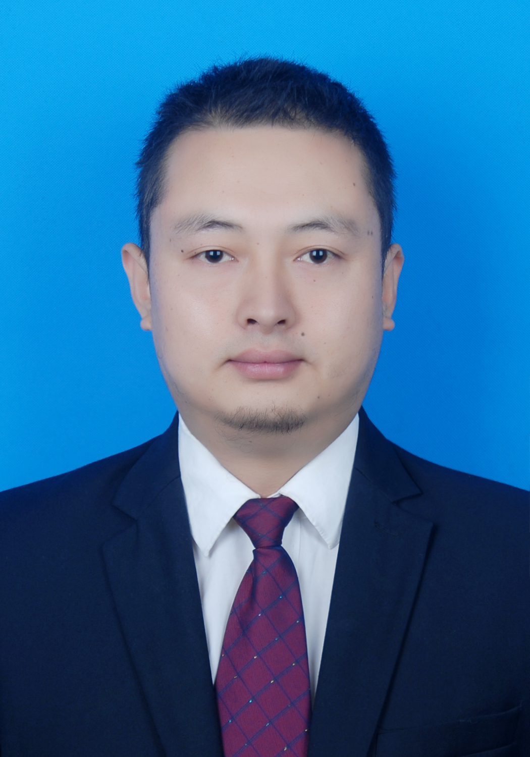 李小斌                               韩芝侠